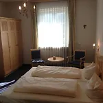 Roter Hahn - Hotel 3*