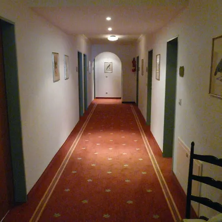 Hotell Roter Hahn - 3*