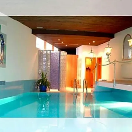 Hotel Roter Hahn -