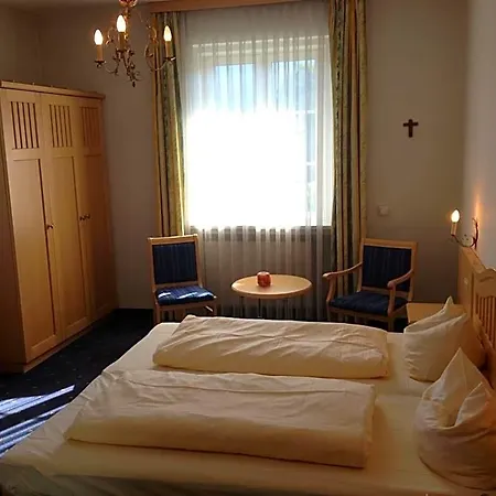 Hotel Roter Hahn -
